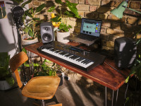 Native Instruments Kontrol S49 MK3 Native Instruments Kontrol S49 MK3